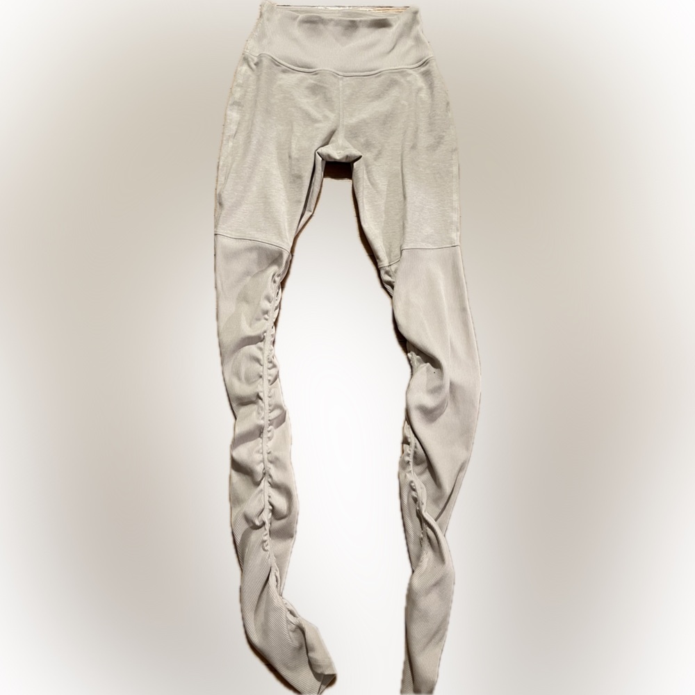 Alo leg warmer leggings
